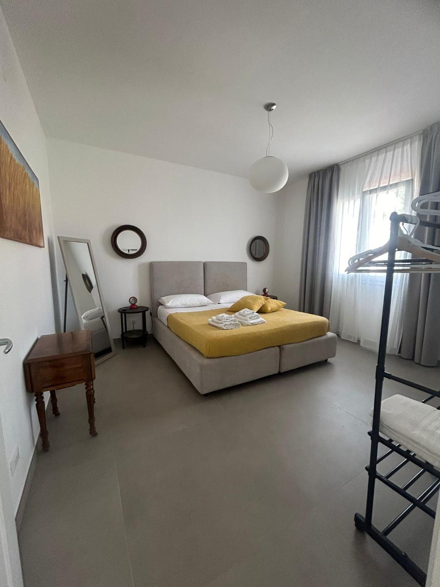 Mondello Felix - Appartamenti In Villa A 600M Dal Mare Exterior foto